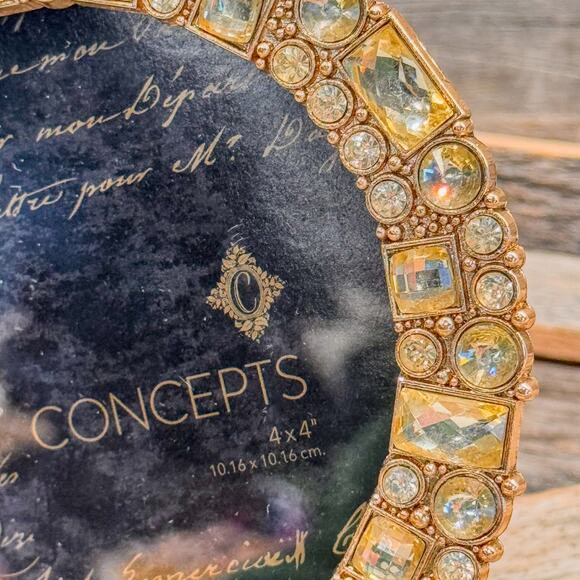 Vintage Concepts Round Gold-Toned Picture Frame w/ Rhinestones-Holds 4"x4" Photo - Picture 4 of 8